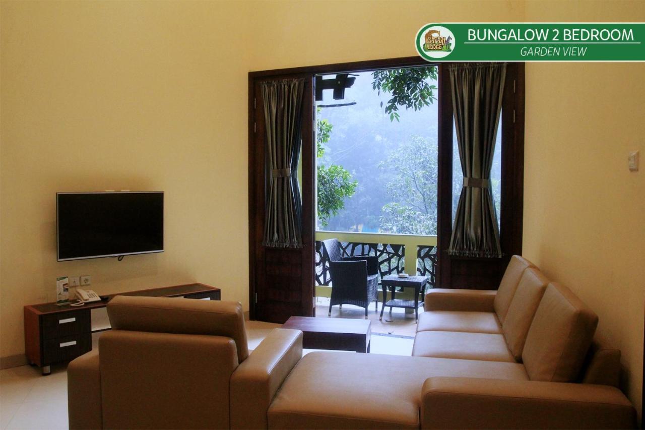 Safari Resort Puncak Exterior foto