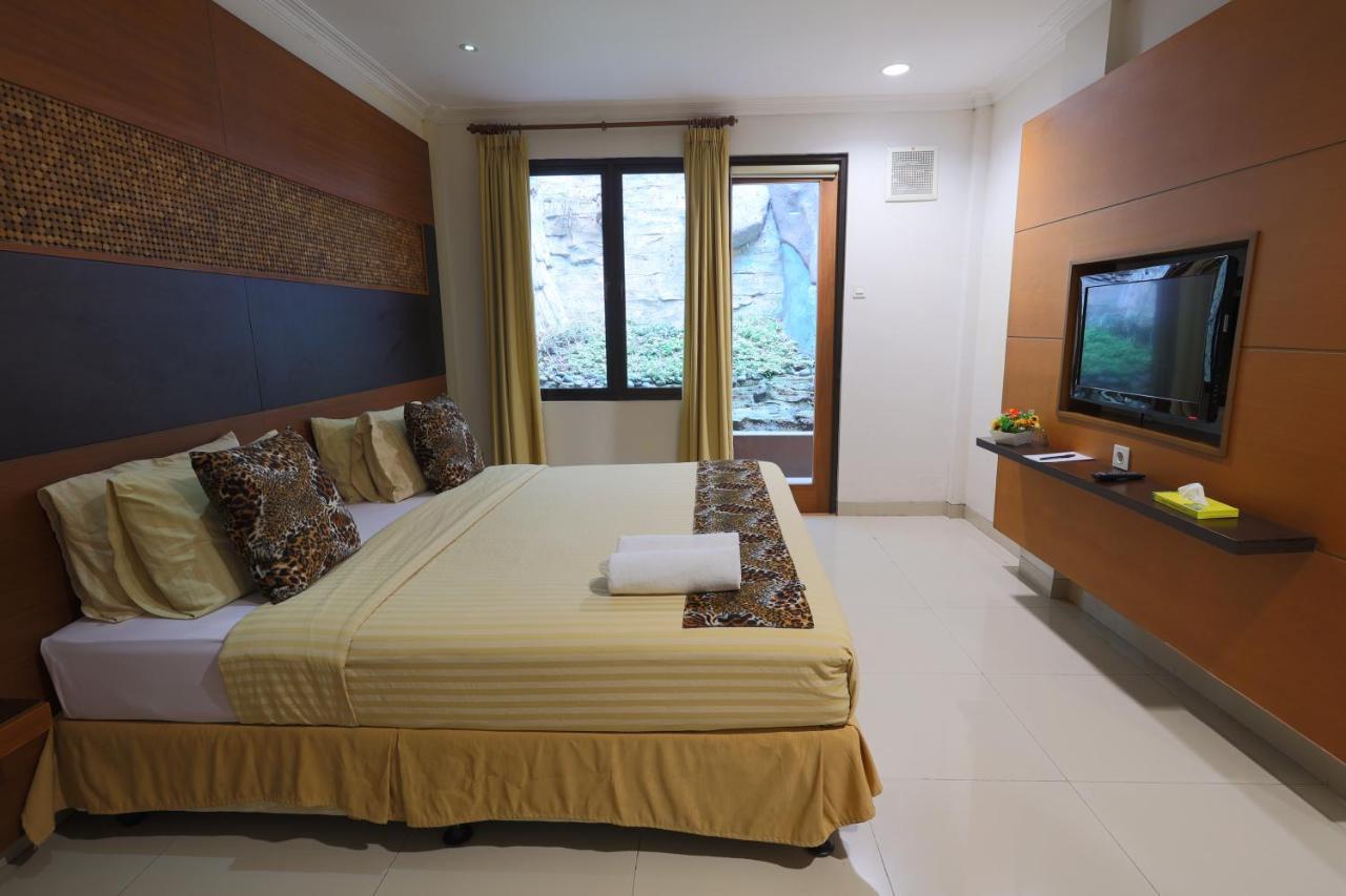 Safari Resort Puncak Exterior foto