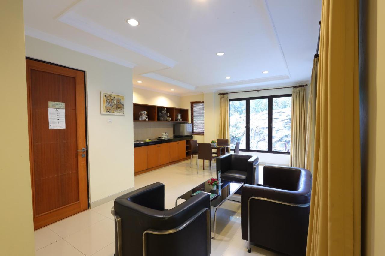 Safari Resort Puncak Exterior foto