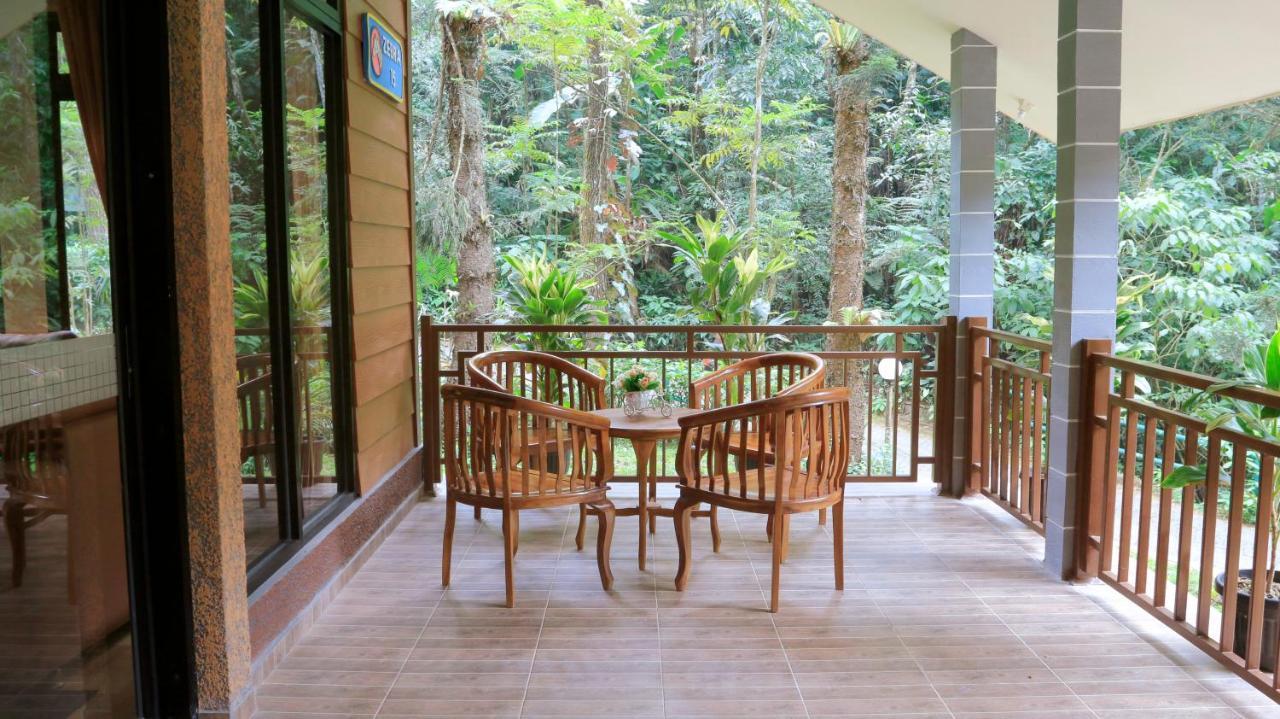 Safari Resort Puncak Exterior foto