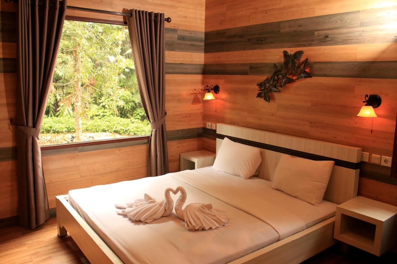 Safari Resort Puncak Exterior foto