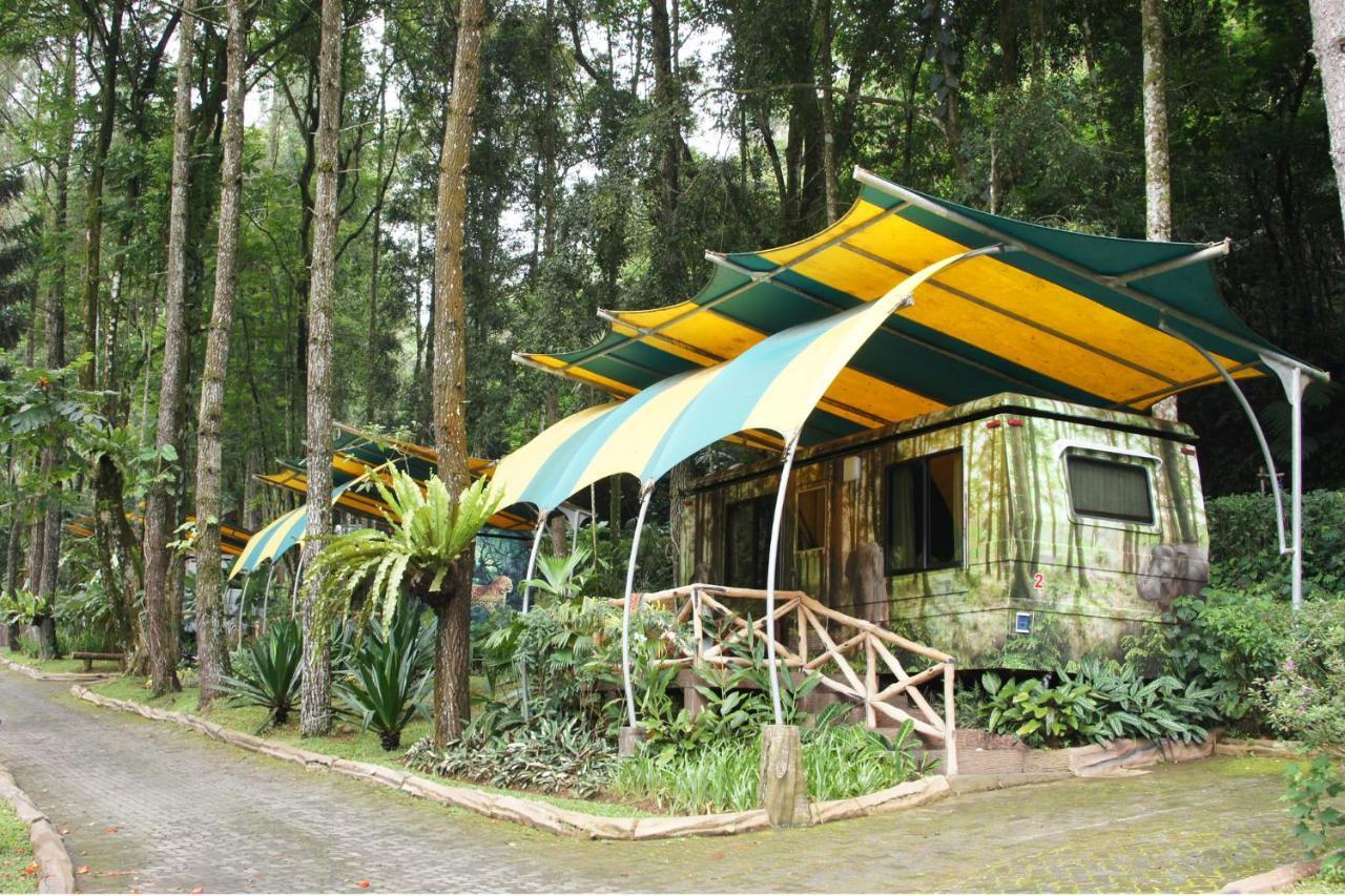 Safari Resort Puncak Exterior foto